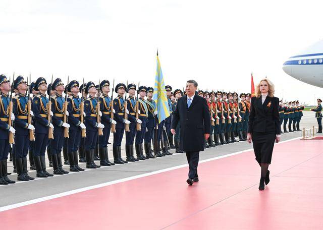 皇冠皇冠足球平台
_习近平抵达莫斯科对俄进行国事访问并出席纪念苏联伟大卫国战争胜利80周年庆典