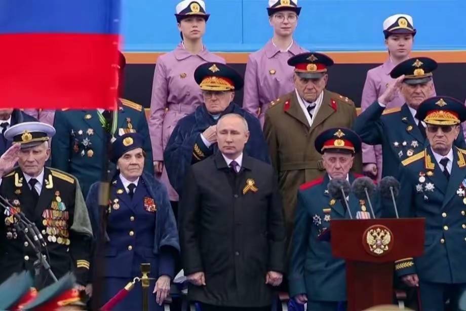 皇冠登3代理注册
_20多国将齐聚莫斯科皇冠登3代理注册
，中方代表起身前，普京当众为76年的老伙计高调表态