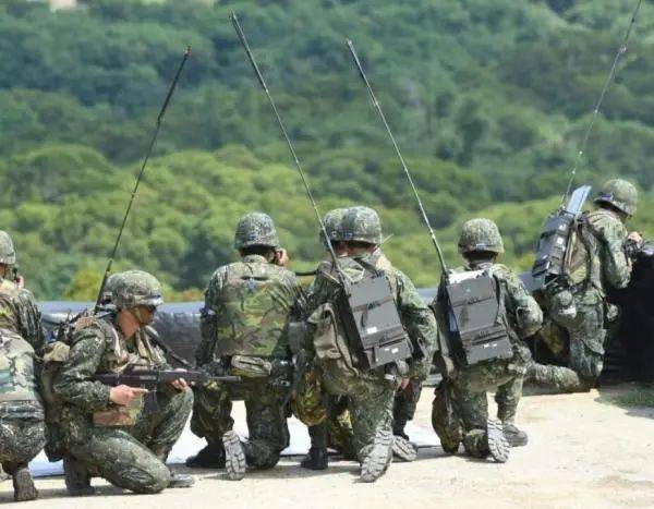 施拿钟基 v 马里汉姆
_阅兵前瞻：我们有必要展示一下最新面貌施拿钟基 v 马里汉姆
，给世界增加一点"确定性"