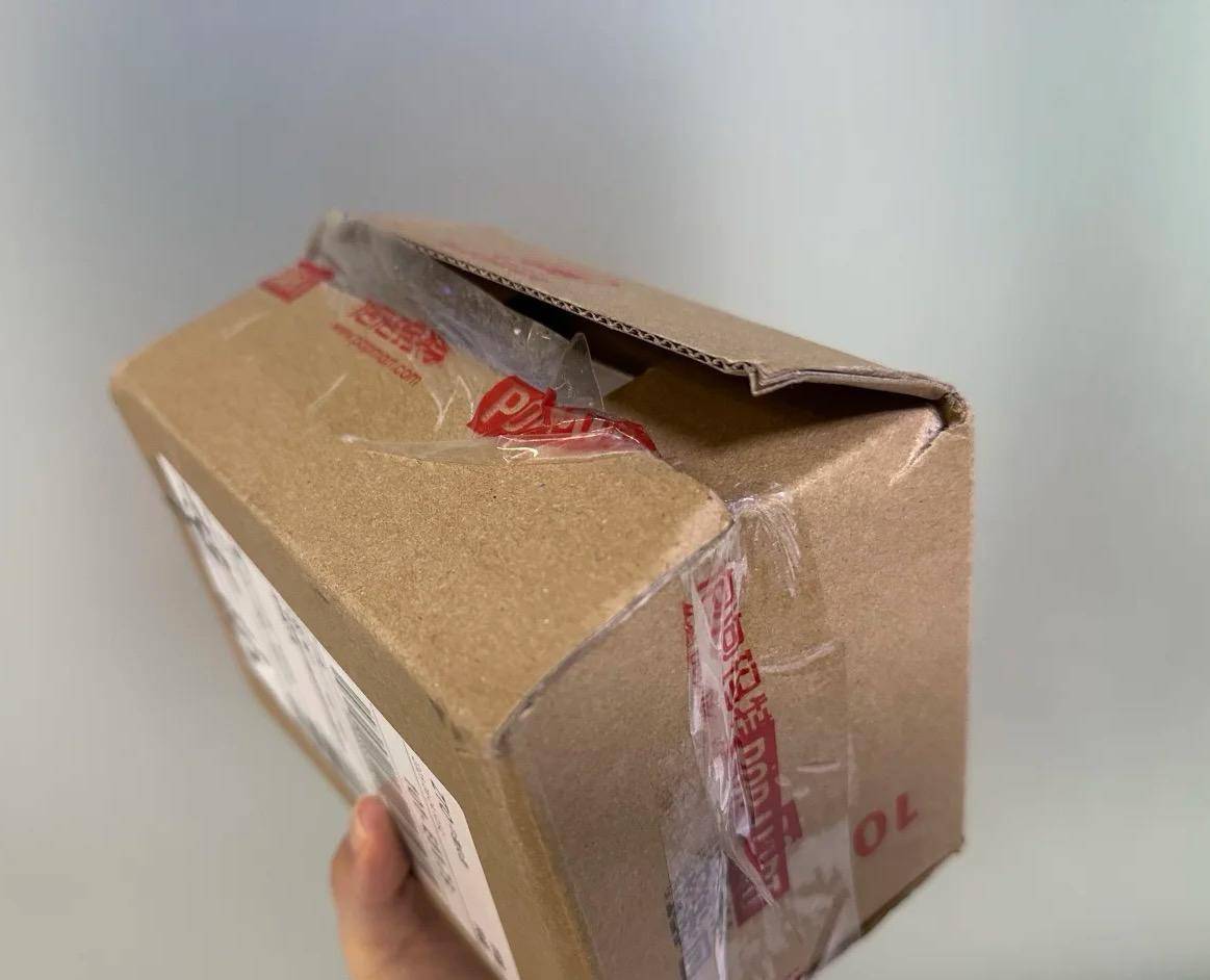 皇冠信用网哪里申请
_女子网购拉布布盲盒皇冠信用网哪里申请
，拆开发现包装全无仅剩6个“裸娃” 中通快递回应