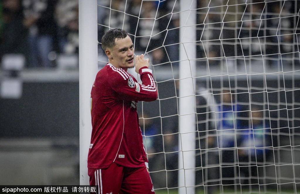 足球私人盘
_深度:斯洛特不狂不炸场 摇滚已死足球私人盘
!利物浦死于不愤怒