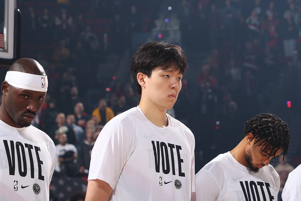 足球信用盘合作
_杨瀚森未登场艾顿29+10 湖人BIG3全歇击败开拓者