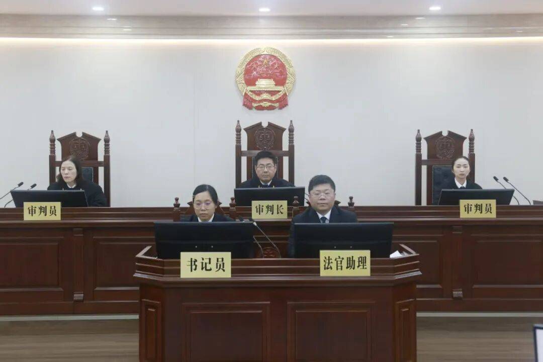 正版皇冠信用网开户
_被控受贿超3500万元正版皇冠信用网开户
,安徽省交通控股集团原副总经理夏柱兵受审