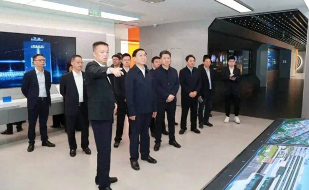 皇冠信用盘网址
_成都市长王凤朝落马幕后：关系紧密的温州商人先期被带走