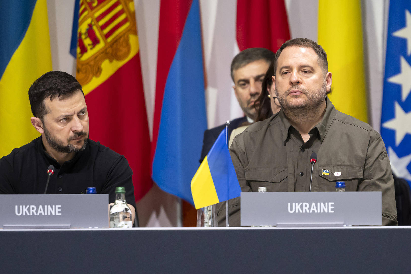 皇冠信用网正网
_刚宣布辞职就说要奔赴前线皇冠信用网正网
,泽连斯基亲信:我不想给他制造麻烦