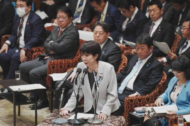 皇冠信用网
_憋了30多天皇冠信用网
,高市早苗祭出“终极王牌”,真能打击中国经济?