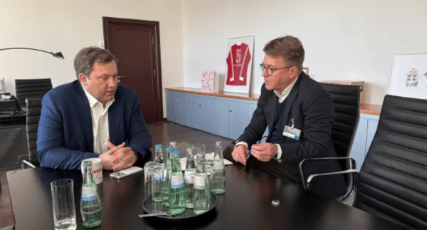 堪萨斯城体育会vs奥斯丁_德国铁路公司订购中国电动公交车堪萨斯城体育会vs奥斯丁，德财长：让我十分恼火