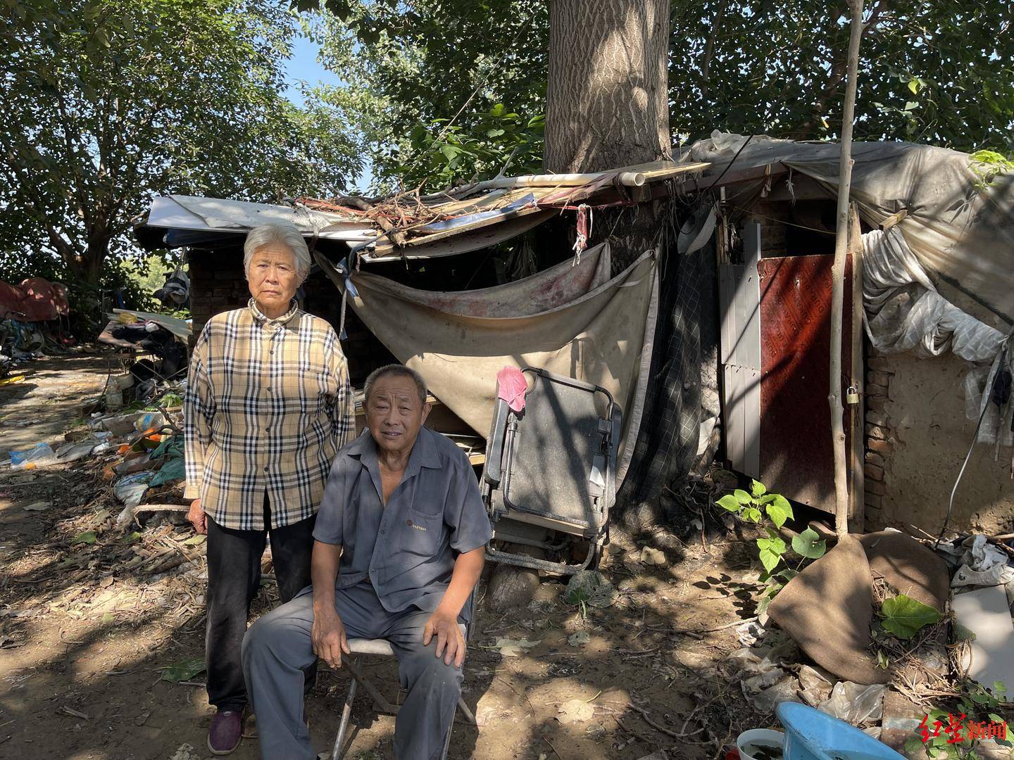 挪威vs摩尔多瓦足球_36岁银行女经理和丈夫先后自杀：生前花180万元预订豪车挪威vs摩尔多瓦足球，身后留下两个幼女丨红星调查