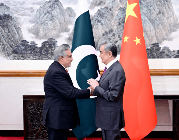 乌德勒支青年队vs阿贾克斯青年队_王毅：乌德勒支青年队vs阿贾克斯青年队我们从不认为哪一个国家可以充当国际警察