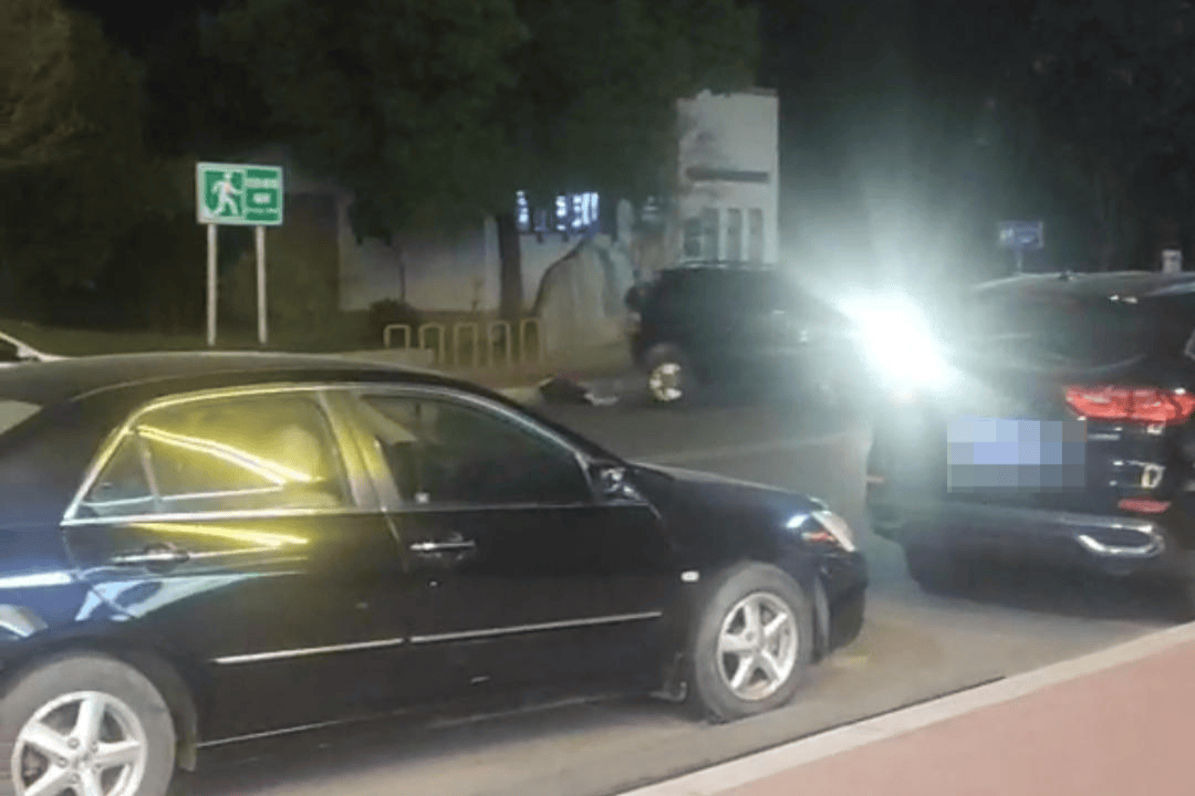 芬兰乙组联赛
_上错车引冲突芬兰乙组联赛
,车主被殴打后开车撞碾致一死一伤 二审维持原判:车主死缓