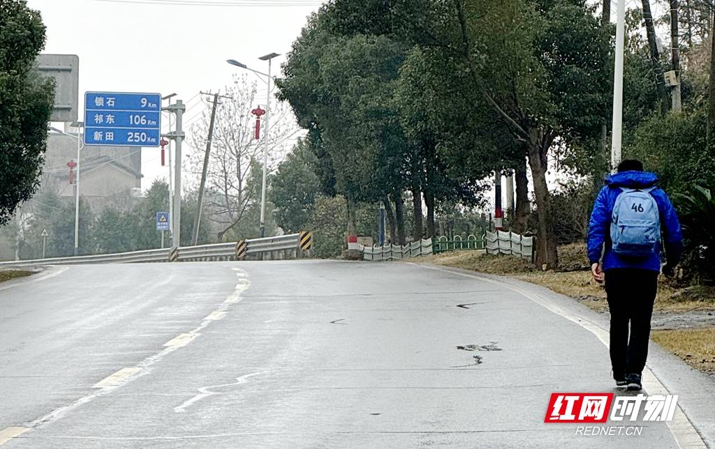 中国超级联赛
_两个湖南“蛮子”的湘超赌约:结果一人徒步300公里中国超级联赛
,一人徒步180公里