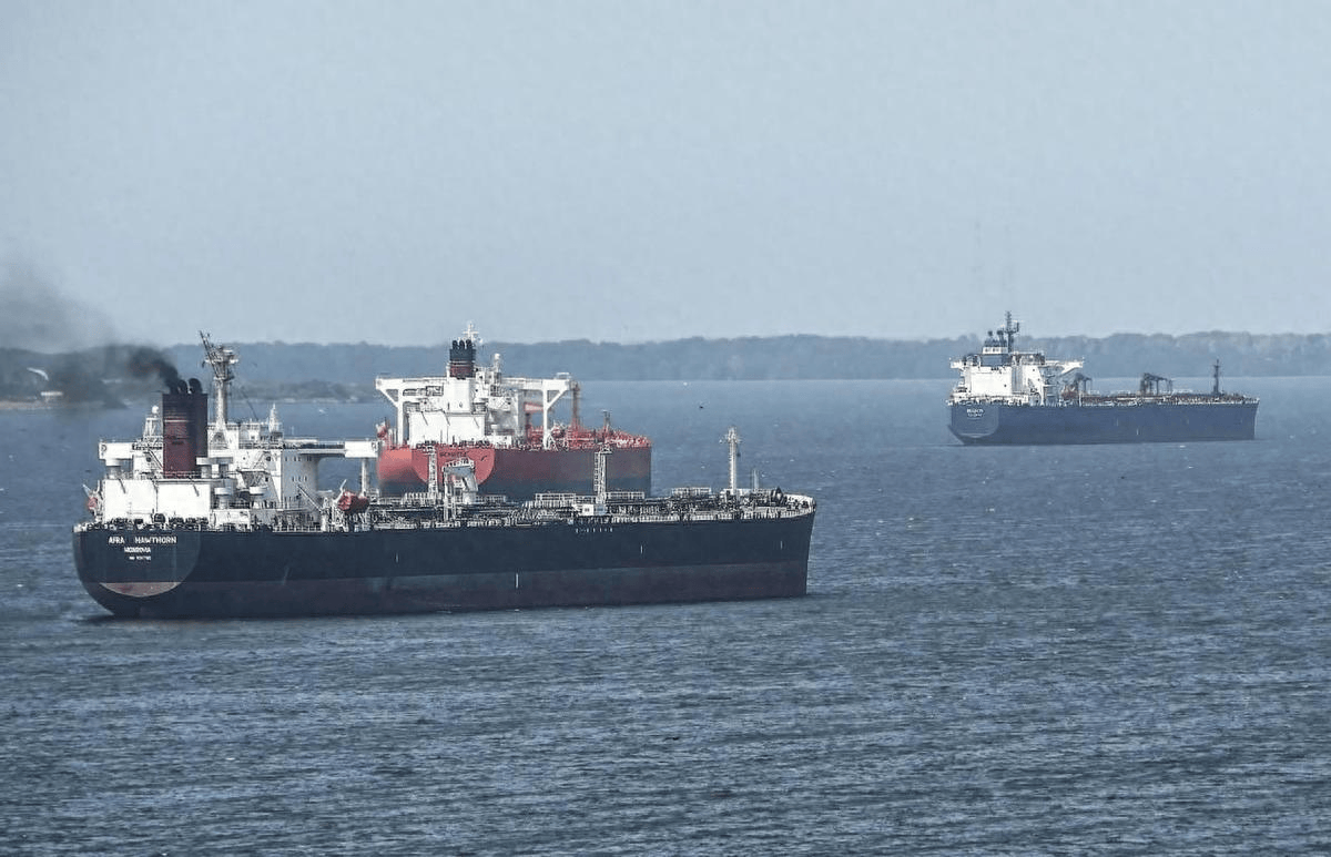 国际友谊赛U20
_委内瑞拉交“保护费”后国际友谊赛U20
,特朗普彻底翻脸,一举推翻对中国的承诺