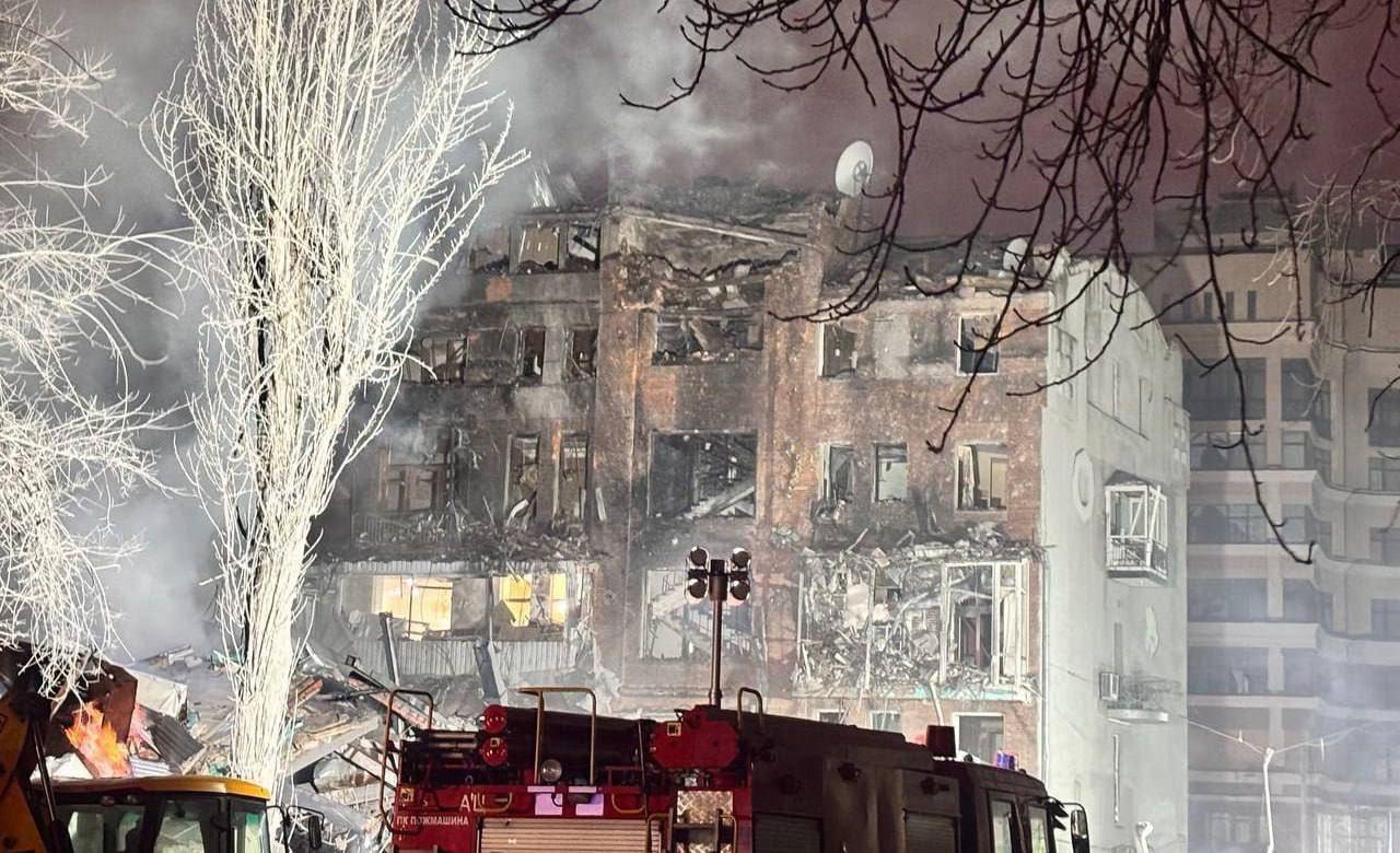 英格兰冠军联赛
_斩首乌克兰高官英格兰冠军联赛
,俄军图95升空被召回,发生了什么?基辅空战爆发