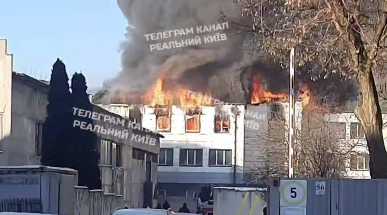 英格兰冠军联赛
_斩首乌克兰高官英格兰冠军联赛
,俄军图95升空被召回,发生了什么?基辅空战爆发