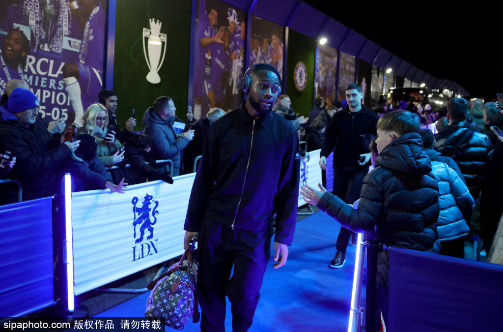 皇冠官方
_3分钟2球!埃斯特旺补时造点皇冠官方
,恩佐点射破门背后的战术解密与情感共鸣