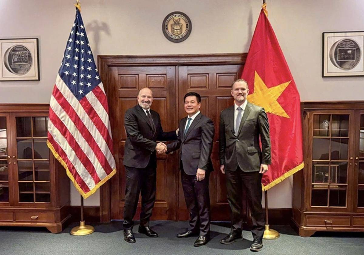 皇冠hga010怎么开户_越南领导人做出承诺皇冠hga010怎么开户,未来5年,国家的年均经济增速将达到10%,继续对中美两头吃?