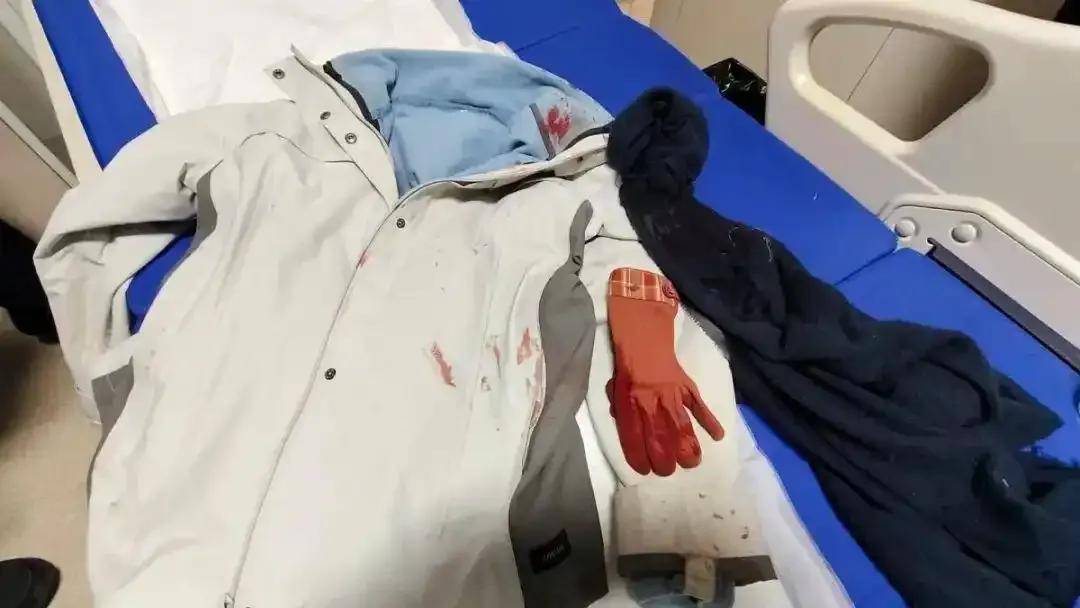 皇冠信用网押金多少_司法部部长、河南省委书记皇冠信用网押金多少，向王妙丽同志颁发奖章和证书