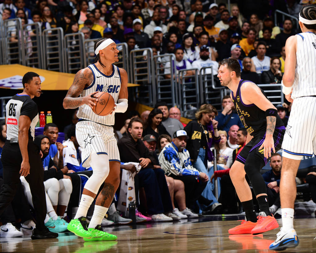 皇冠信用网代理注册_NBA|克尼佩尔创最快200记三分皇冠信用网代理注册,哈登又添“最老纪录”