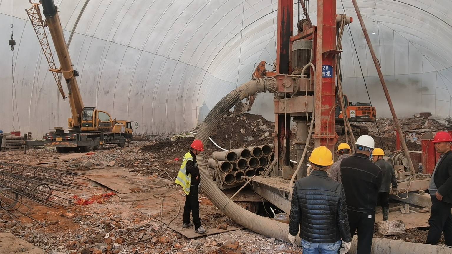 正版皇冠信用网代理_湖北首例！巨型“气球”罩住4000㎡施工工地正版皇冠信用网代理，扬尘和噪声通通“锁”在球内不扰民