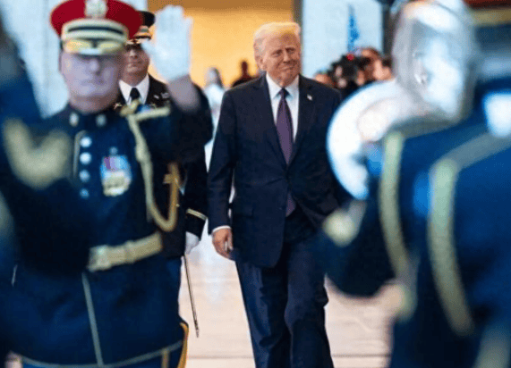 皇冠信用盘登2登3
_反击开始!伊朗发起斩首行动皇冠信用盘登2登3
,以总参谋部被炸,特朗普开始急了