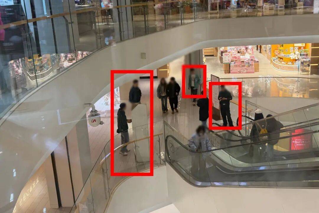 皇冠信用盘结算日
_前方等位3200多桌皇冠信用盘结算日
,女子排队到崩溃!现场一幕却让人愤怒