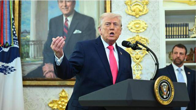 皇冠信用网登2代理_中国送粮俄罗斯送油皇冠信用网登2代理,大批记者登船,特朗普清楚:想啃下古巴不容易