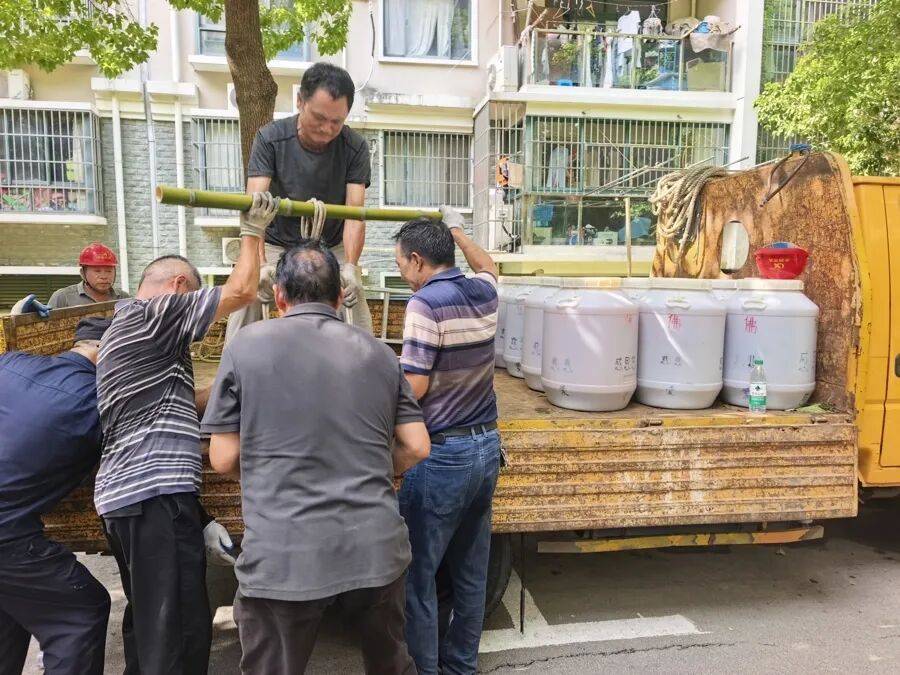 墨西哥超级联赛-特别投注_上海一女子沉迷自制酵素12年墨西哥超级联赛-特别投注，75公斤一桶堆满屋，邻居慌了：楼板扛得住吗？
