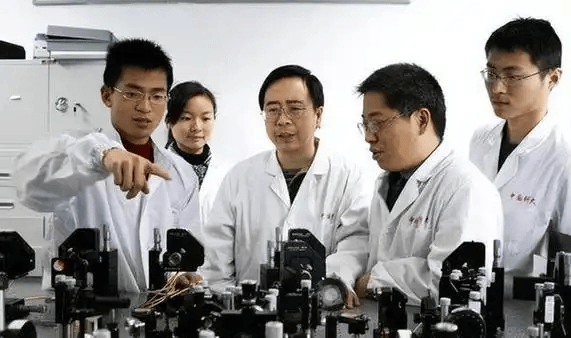 墨西哥超级联赛
_美国赶走大批的中国科学家后墨西哥超级联赛
,又聘用了印度专家,如今结果咋样?